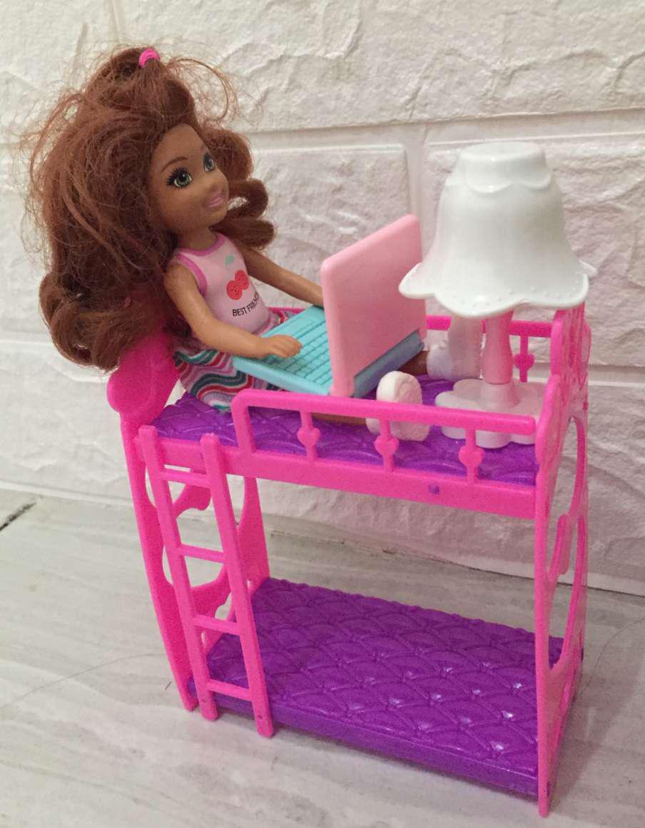 1 Set Tempat Tidur Barbie Dengan Tangga