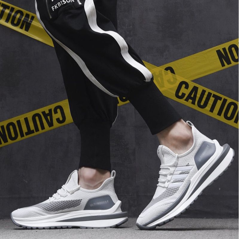 Sepatu Sneakers Pria Fashion Ultraboost