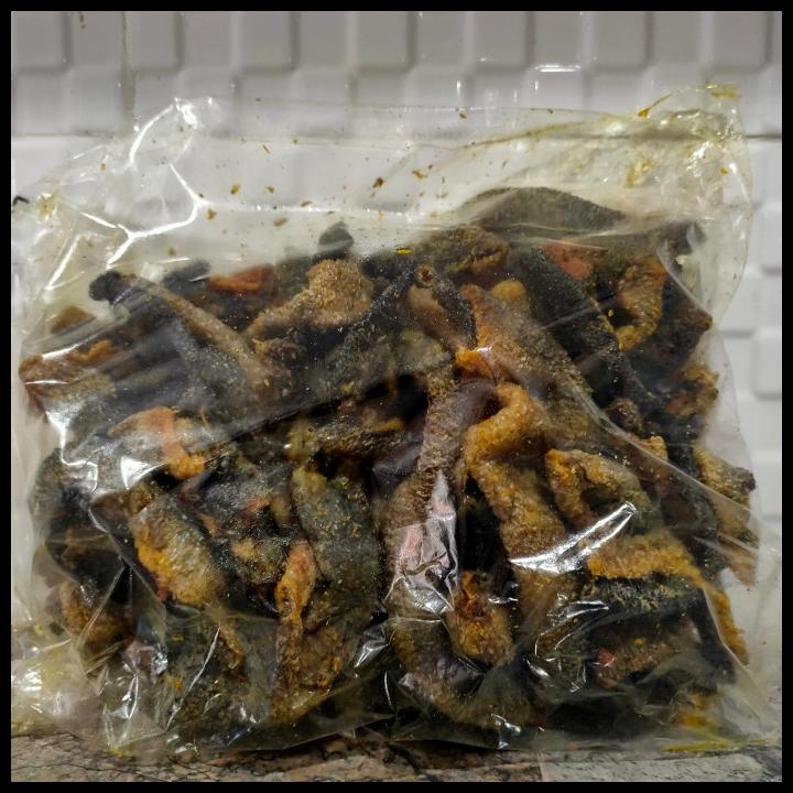 

Bahan Baku Krupuk Kulit Salmon 1 Kg Halal