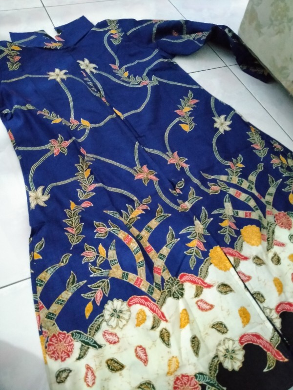 Grosir Terlaris Genes Jelita Tunic Navbor Yelbor Whitbor Creambor Tunik Batik Modern Hrb042