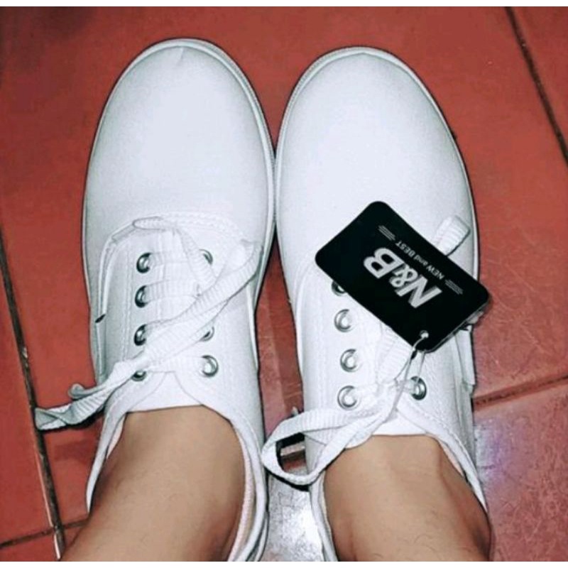 Sepatu Sneakers Wanita / Sepatu Lukis / Sepatu Putih / Sepatu Import/ SIZE 36- 40-3