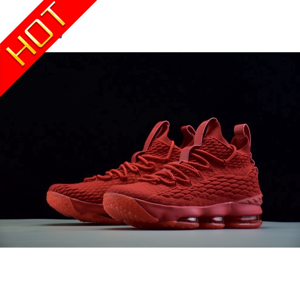 harga lebron 15