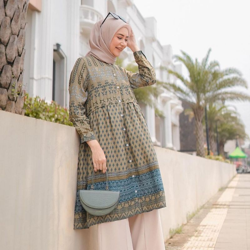 Hafsa tunik heaven lights (booked)