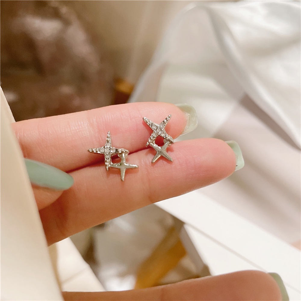 1 Pasang Anting stud Mini Bentuk Bintang Untuk Wanita