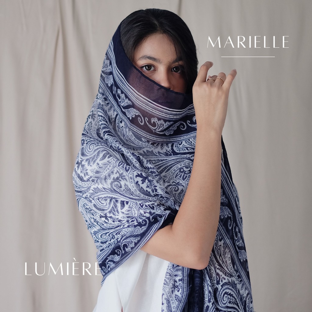 Marielle Shawl - Lumière Collection