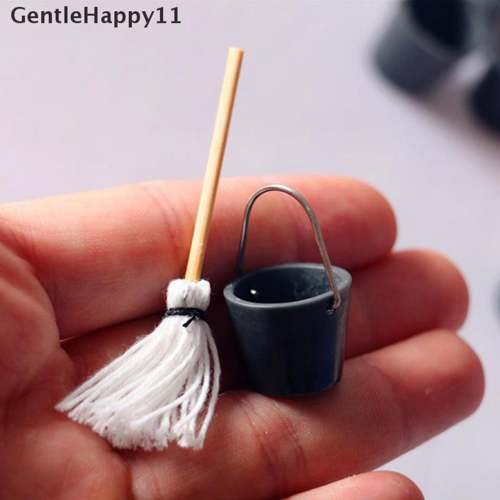 Gentlehappy 1 Set Mainan Miniatur Ember + Alat Pel + Sapu Skala 1: 12 Untuk Dekorasi Rumah Boneka