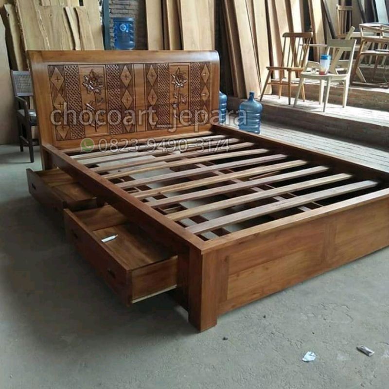 dipan jati / dipan ukir / Dipan minimalis laci kayu jati ukir jepara / dipan jepara / dipan cantik