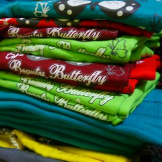  CELANA  PENDEK  WANITA KOLOR PAKAIAN SIZE L BAHAN  KAOS  ADEM 