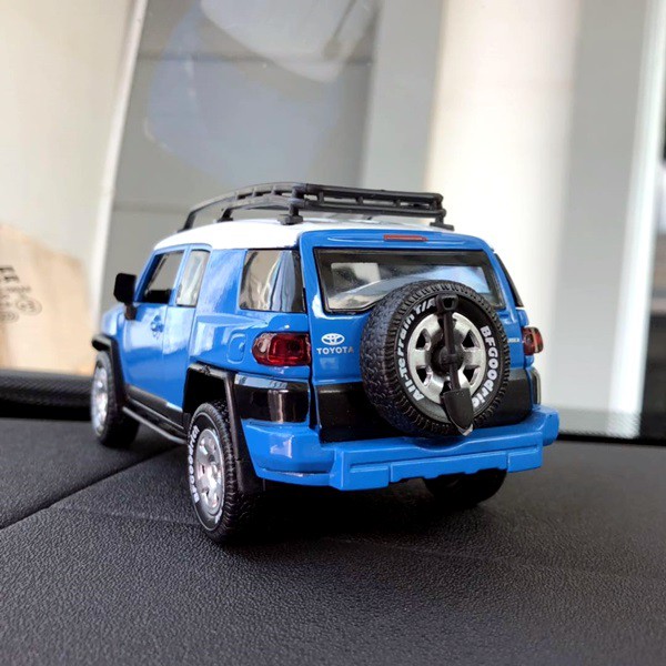 TOYOTA FJ CLUISER Parfume Pewangi Pengharum Mobil Parfum Pajangan Miniatur Diecast Mobil