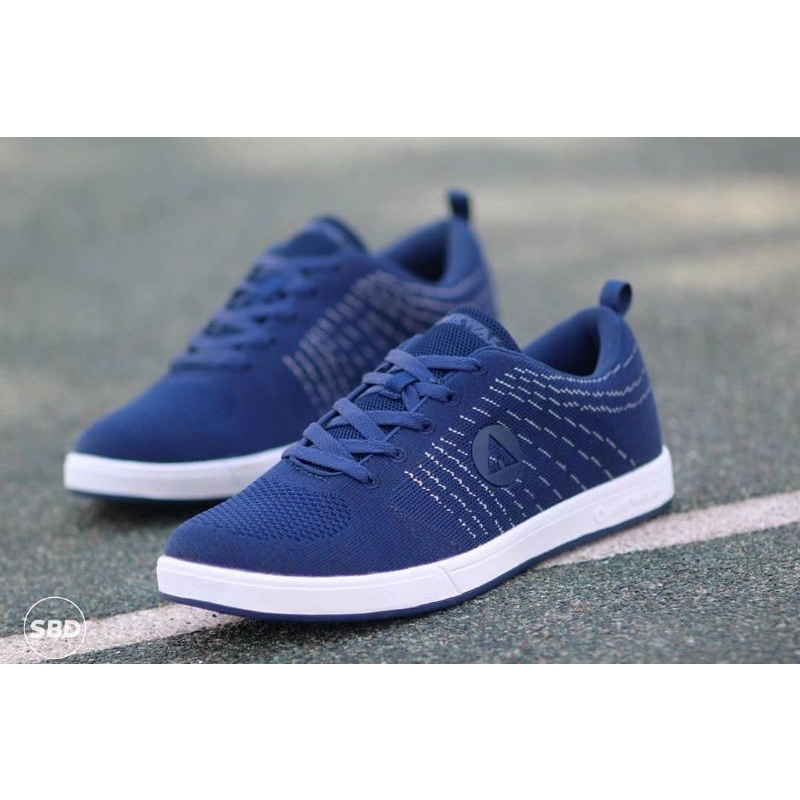 Air Walk Biru Navy