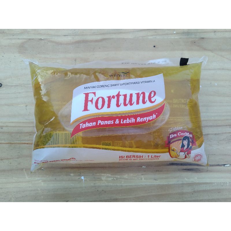 

minyak goreng fortune 1 liter (kemasan bantal)