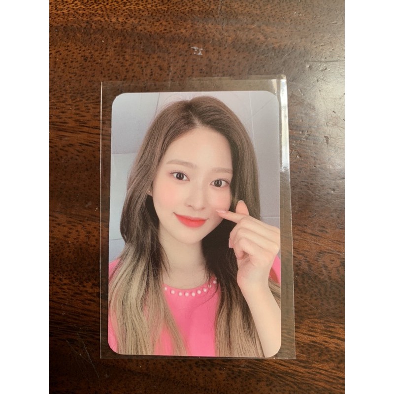 WTT minju 3D to yujin specs 3D izone oneiric diary