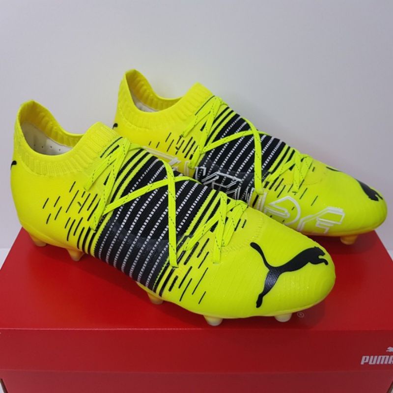 Sepatu Bola Puma Future Z.