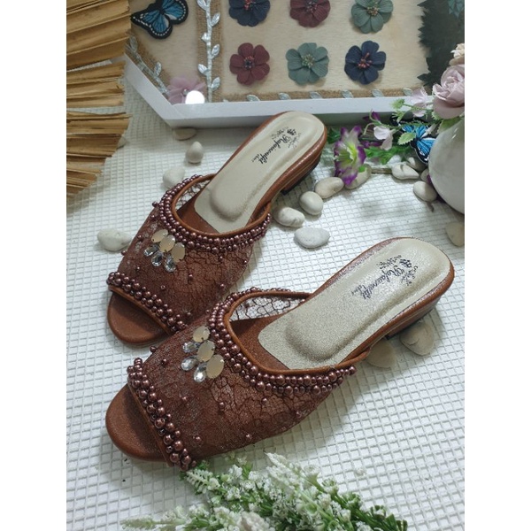 sepatu Arsy warna bata tinggi 2cm tahu