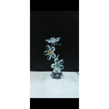 Pajangan bunga kristal