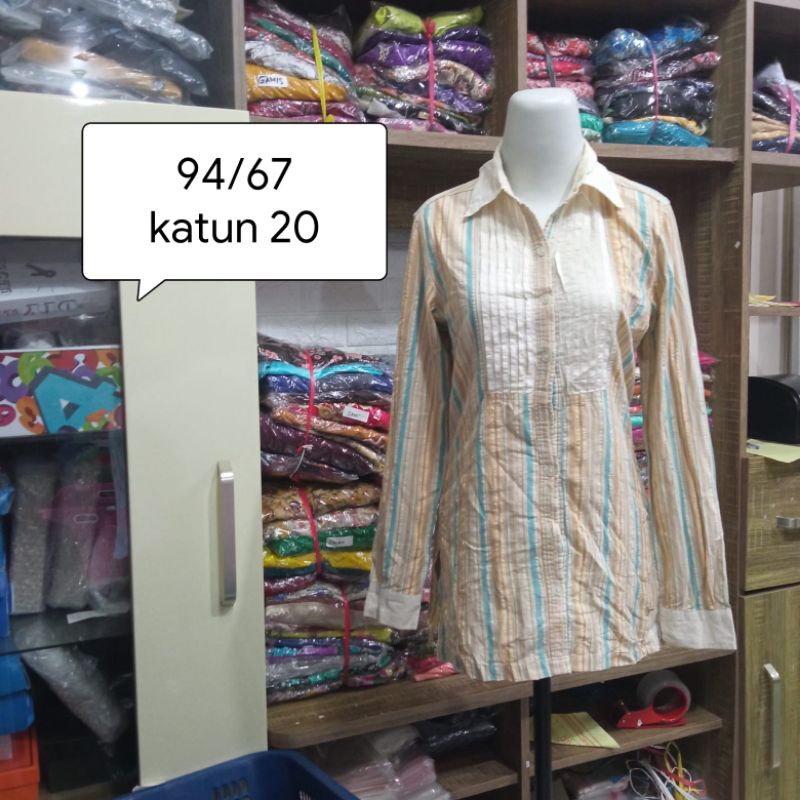 PRELOVED THRIFT KEMEJA WANITA // KEMEJA WANITA // PRELOVED KEMEJA // THRIIFT KEMEJA // THRIFT KEMEJA BEKAS-23