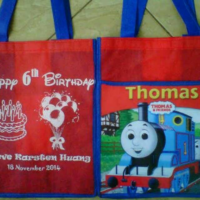 

MarMon,Jasa sablon tas souvenir FREE desain....