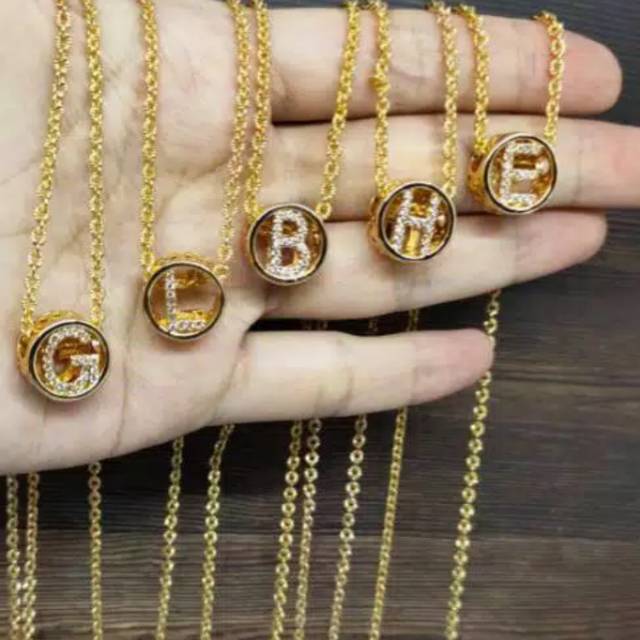 Kalung huruf model bulat abjad permata zircon