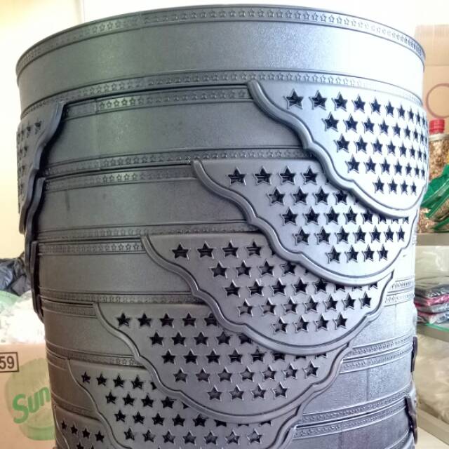 Tebok sangkar kapsul lovebird