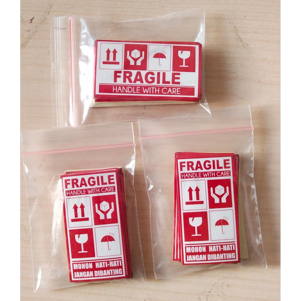 

Paket Sticker Fragile 9cm x 7cm murah bahan sticker chromo Min order 20 pcs