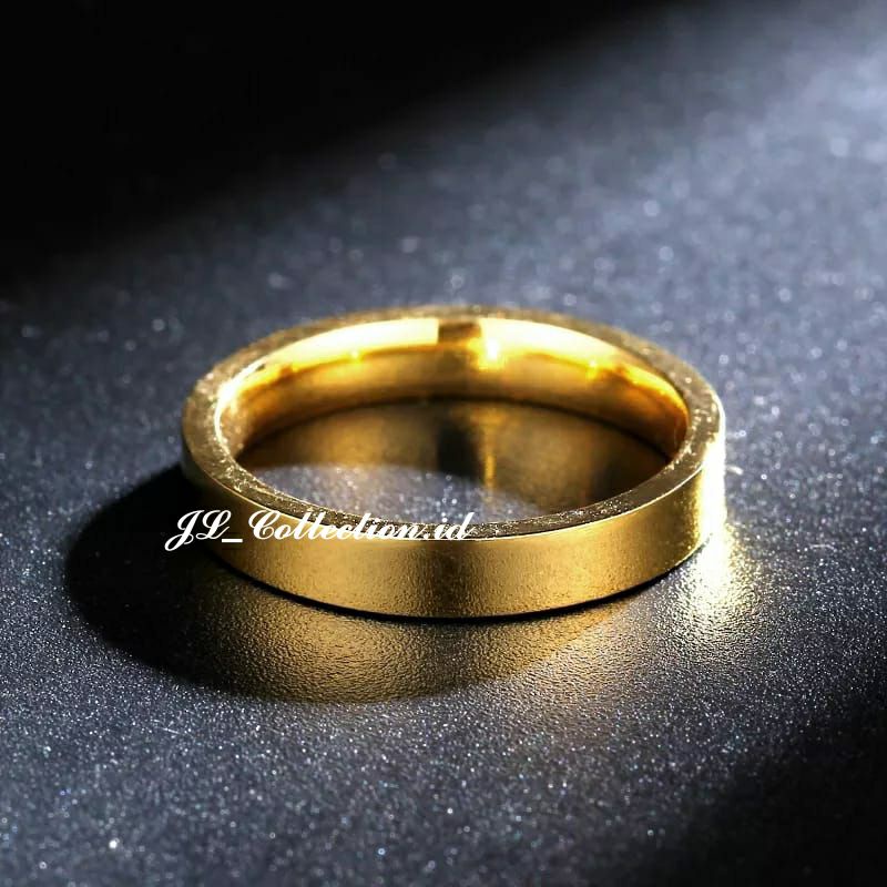 Ready Cincin Titanium gold polos antikarat Cincin Pria Wanita simple Gold