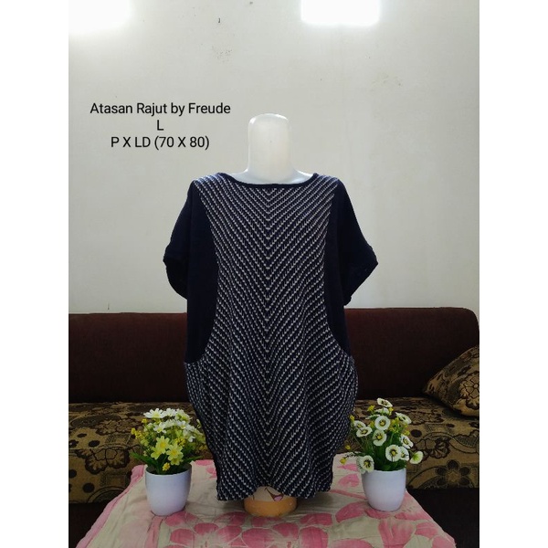 Atasan Rajut by Freude