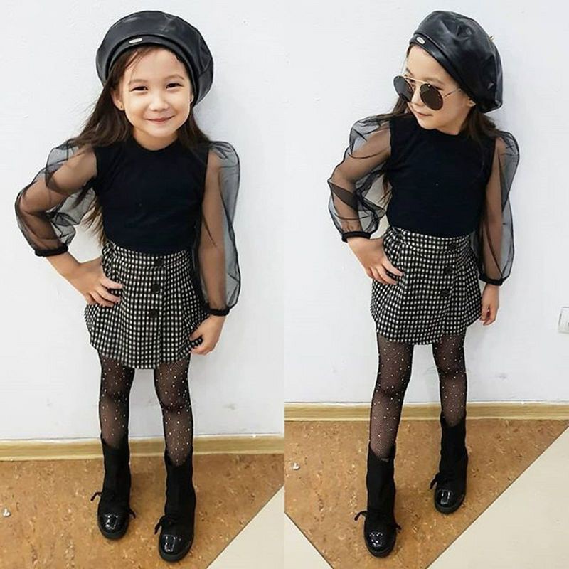 NEW ARRIVALSETELAN BAJU LENGAN PANJANG&ROK SHEPAN PENDEK KOTAK-KOTAK HITAM
