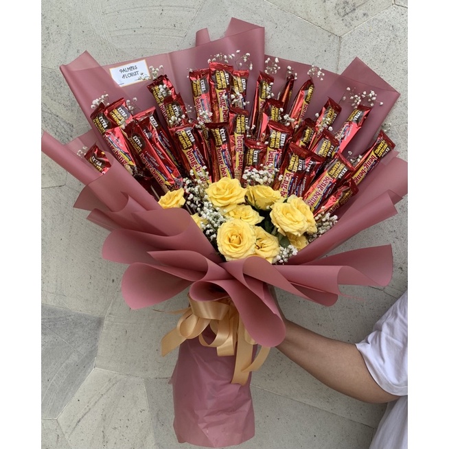 

bucket snack mix mawar wisuda dan ulang tahun murah surabaya