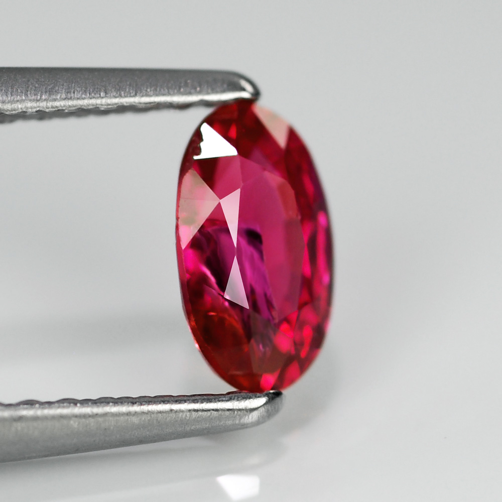 CERTIFIED 0.66Ct 6.5x4mm Oval Unheated Untreated Fiery Intense Pinkish Red RUBY, Mozambique RB091