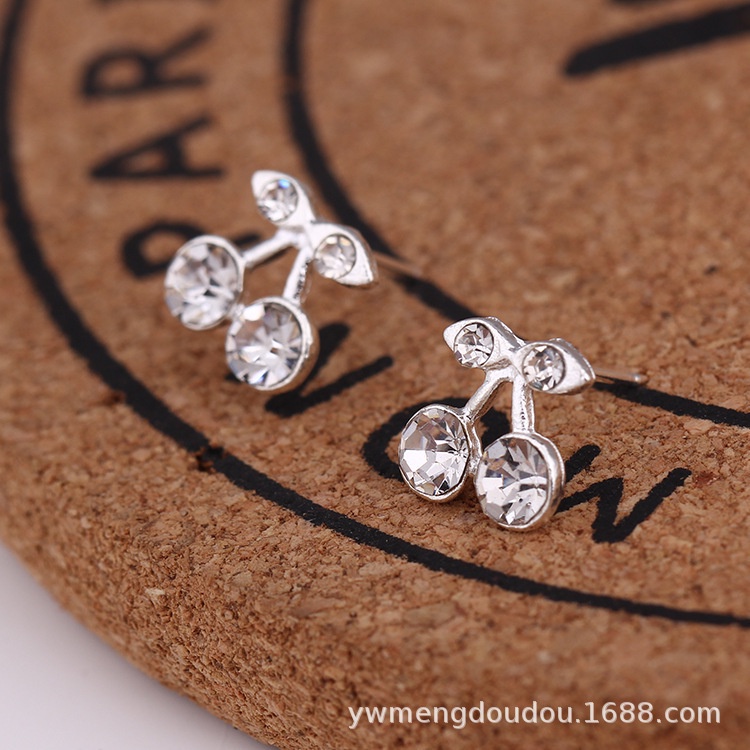 Versi Korea Super Flash Anting-Anting Berlian Baru Zirkon Mutiara Anting-Anting Mahkota Kupu-kupu Wanita Kecil Anting-Anting Perhiasan