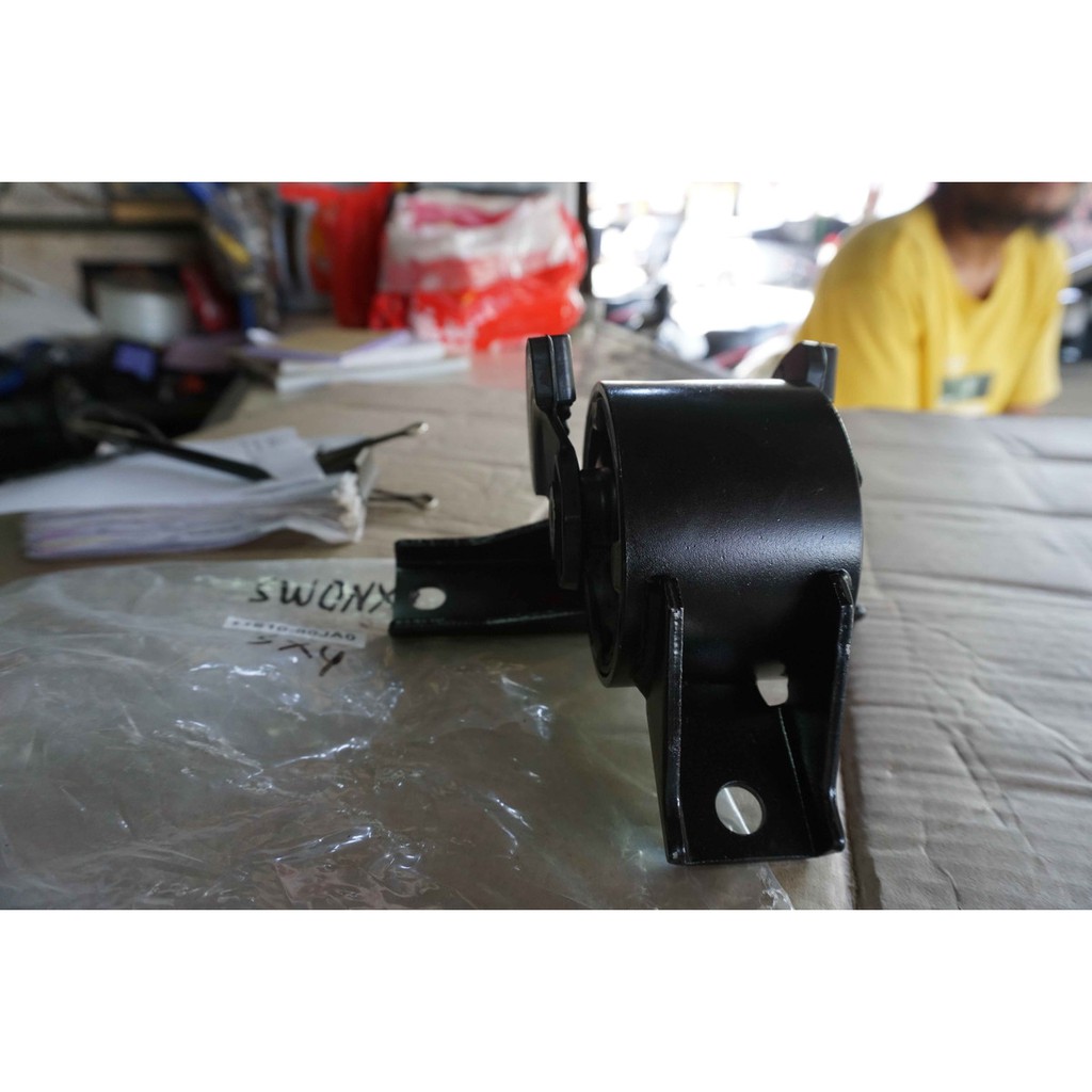 Engine Mounting Kanan Suzuki SX4/Neo Baleno