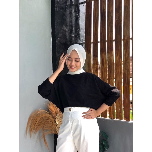 Gea Top Rajut Batwing