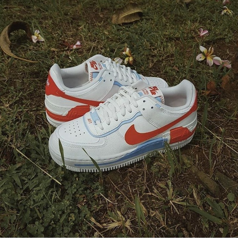 NIKE Air Force 1 Shadow SE Summit White White/Blue/Orange