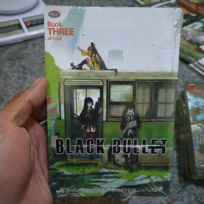 Obral Diskon Buku Komik Black Bullet 4,5