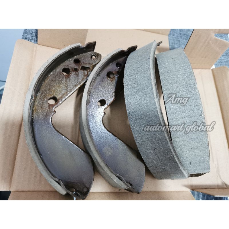 brake shoe kampas rem belakang suzuki Vitara escudo Sidekick set 4pc