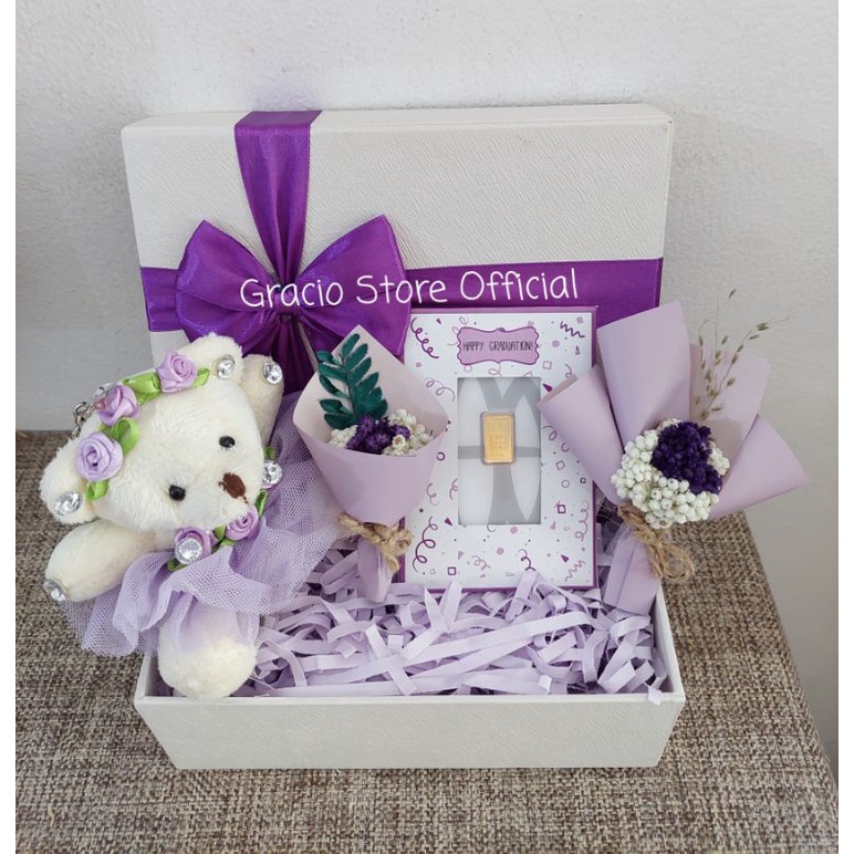 GIFT BOX SPESIAL GRADUATION NUANSA UNGU HAMPERS LOGAM MULIA ANTAM 1 GR