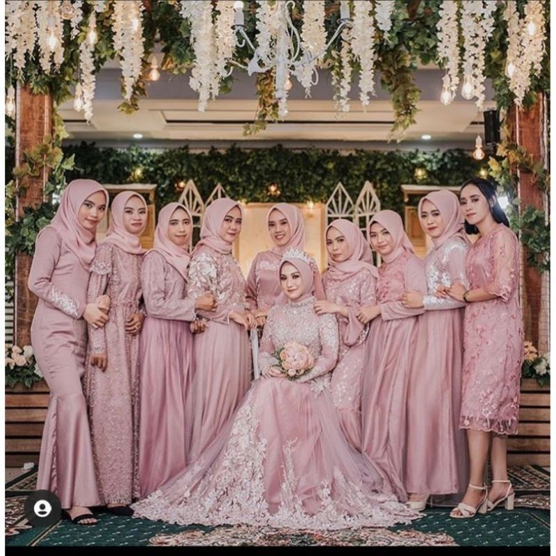 Paket Seragaman Bridesmaid / Baju Nikah / Baju Wisuda/ Seragaman Keluarga.
