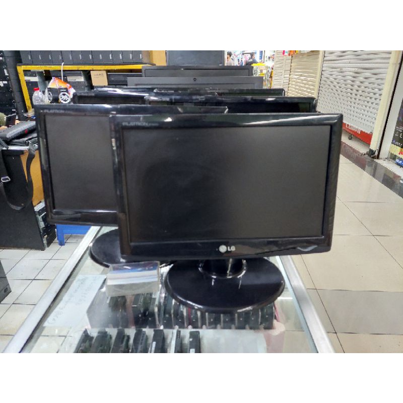 OBRAL PAKET CPU HP CORE 2 DUO MONITOR LCD 16 INCI KOMPLIT KEYBOARD MOUSE SIAAP PAKAI