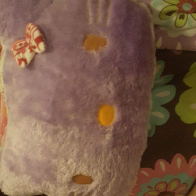 Bantal  Hello Kitty Full  Ungu