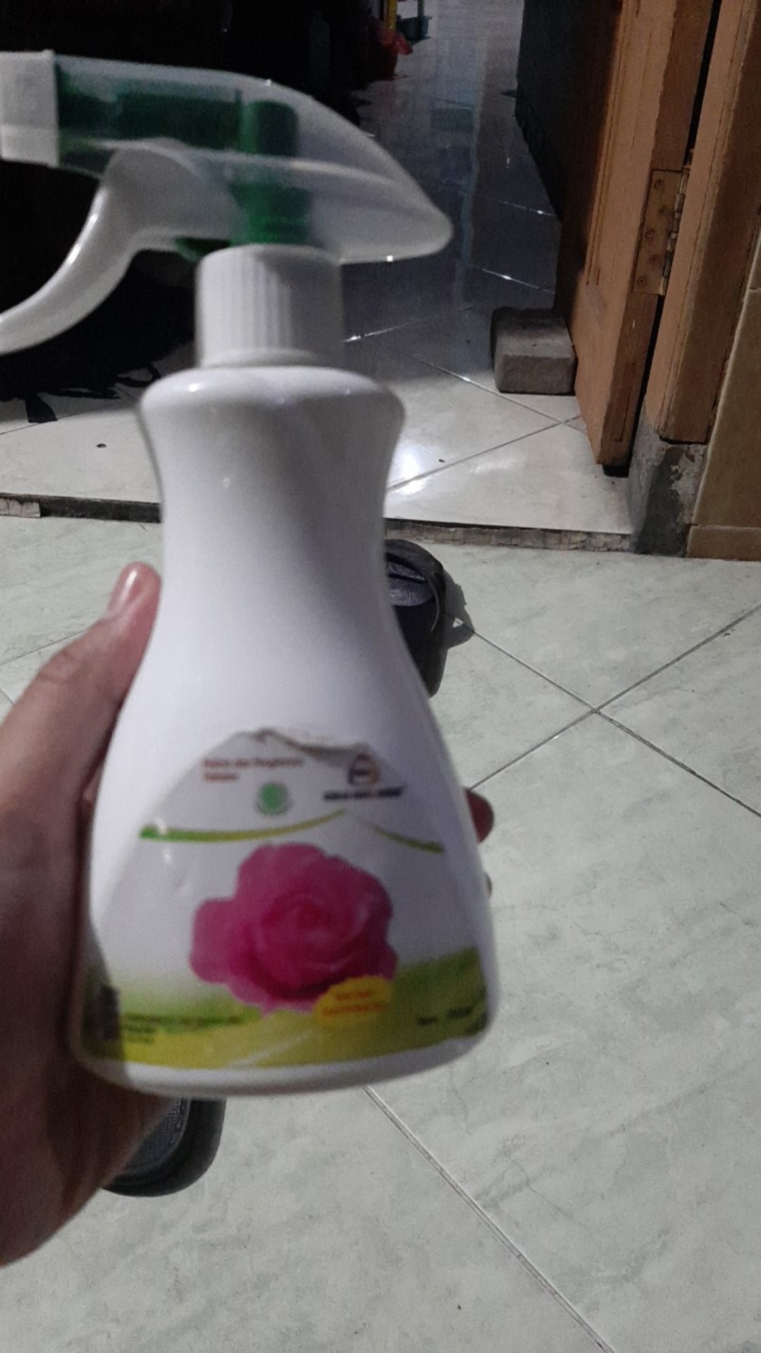 Parfum Laundry Pelicin Pakaian Spray