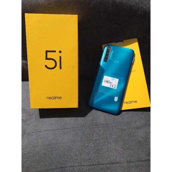 Realme 5i minus