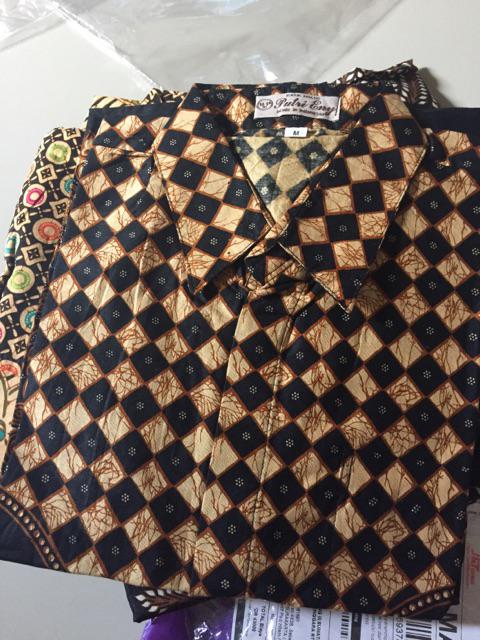 Hem Batik Wayang Catur