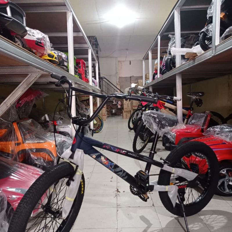 Sepeda BMX Pasific Superman