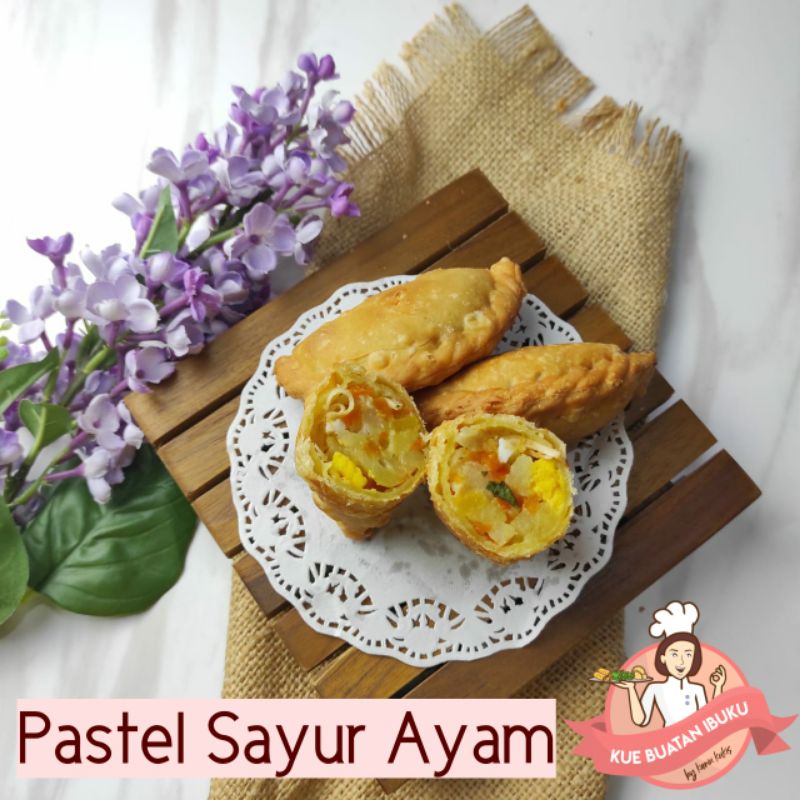 

PASTEL AYAM TELUR by Kue Buatan Ibuku