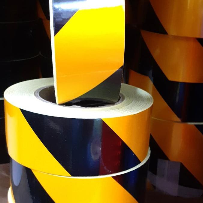 

BARANG BARU scotlite /revlektife cina kuning/hitam 2" x 45m