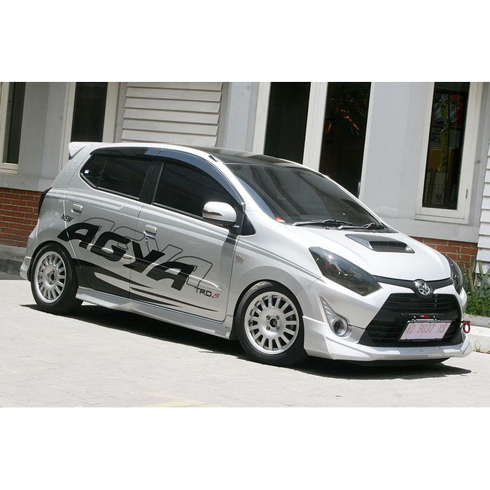 Stiker mobil agya cutting stiker body samping mobil agya