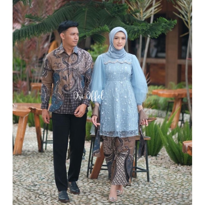 BATIK OFFICIAL - Kebaya Batik Couple FUJI Kebaya Brokat Tille Mutiara Mix Payet Premium Rok Span Pinggang Karet Allsize Kemeja Pria Lengan Panjang Katun Premium Ukuran M,L,XL Kebaya Wisuda Modern Kebaya Couple Dan Lamaran Terbaru FUJI COUPLE