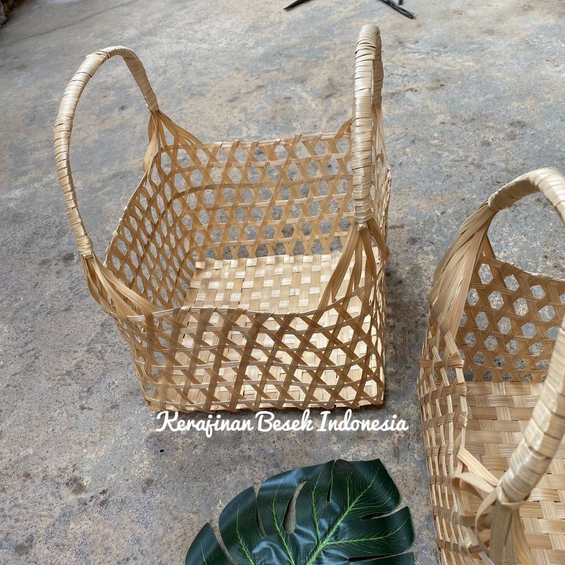 TAS BAMBU BESAR KOTAK UKURAN 25X25X20 CM/keranjang bambu/tas anyam/besek jinjing