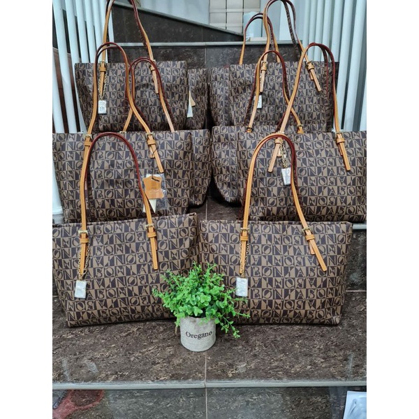 BONIA TOTE AUTHENTIC