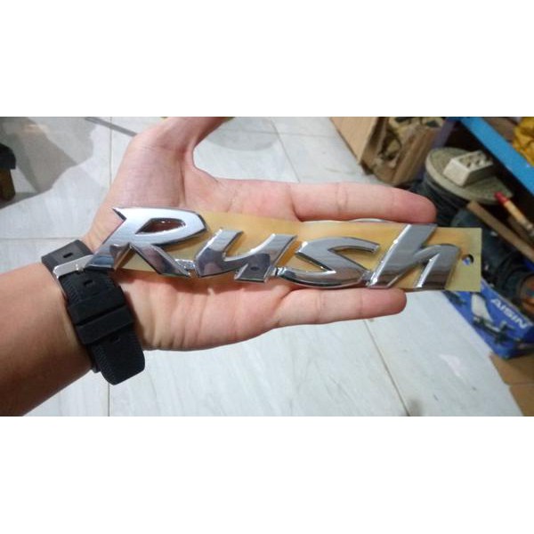 Emblem Logo Mobil Toyota Rush